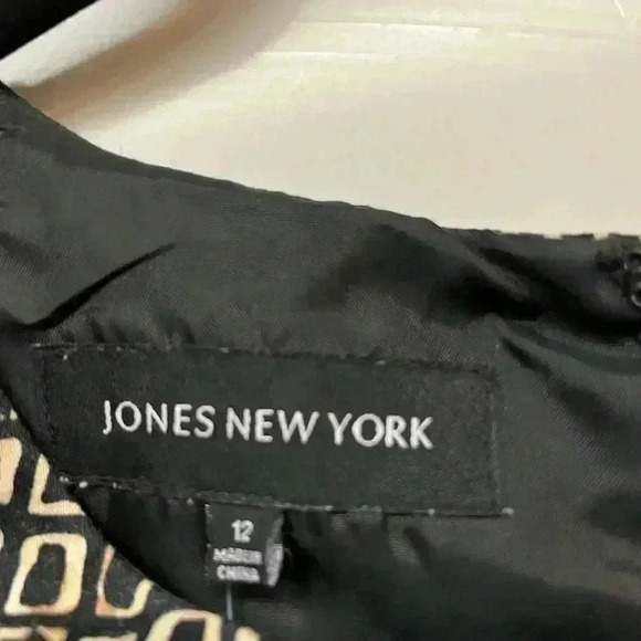 Jones New York Sleeveless Professional/Office Dress - Black and Cream Pattern - Picture 3 of 3